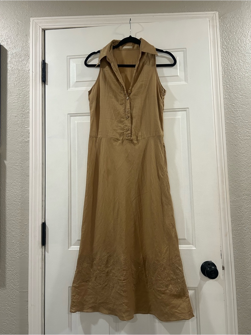 Massimo Dutti sleeveless Collared Tan embroidered Midi Dress